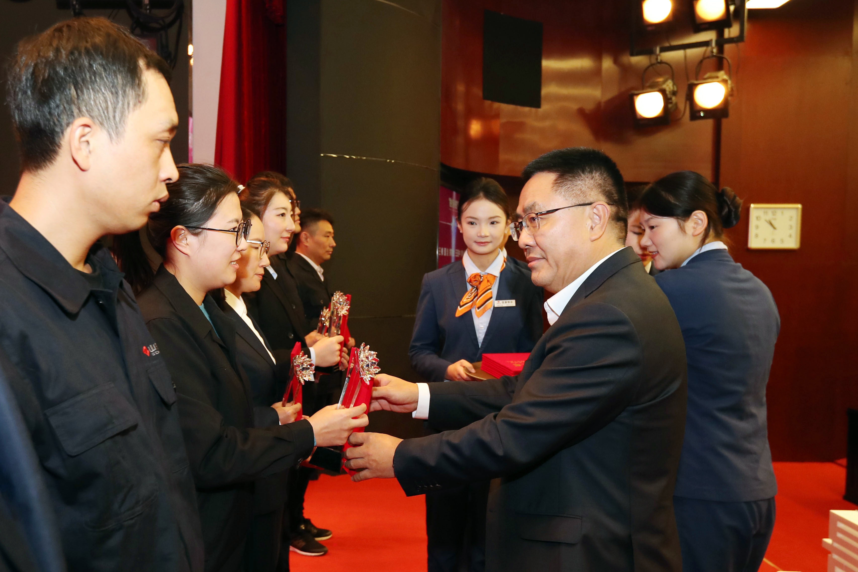 9999js��ɳ��Ʒ��(�й�)���޹�˾